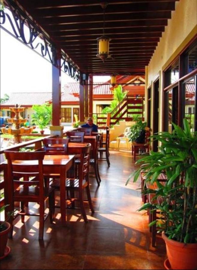 奎松市 Maruyog'S Ridge Convention Center酒店 外观 照片